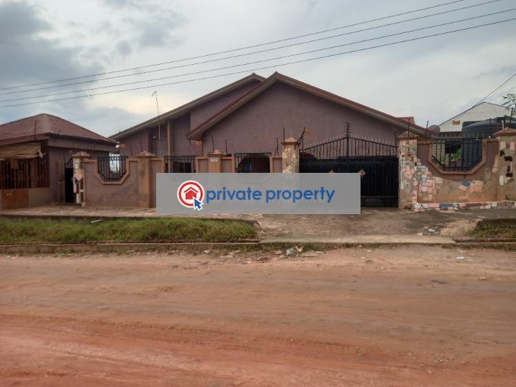 7 bedroom House For Sale &nbsp;kenyasi Adwumam. Off Fawoade Road. Kumasi Metropolitan Ashanti - 0