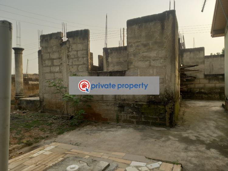 7 bedroom House For Sale &nbsp;owhim Amanfrom On Abrepo Road. Kumasi Metropolitan Ashanti - 5