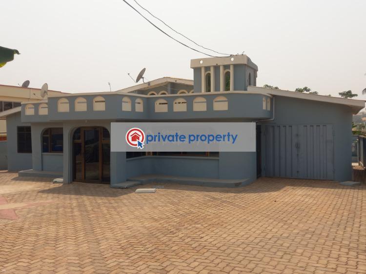 7 bedroom House For Sale &nbsp;abrepo (asubonten) Near Bantama/ Sofoline. Kumasi Metropolitan Ashanti - 1