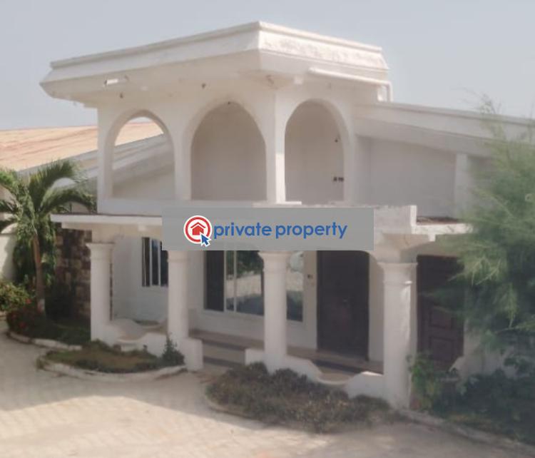 7 bedroom House For Sale &nbsp;owhim Amanfrom On Abrepo Road. Kumasi Metropolitan Ashanti - 1