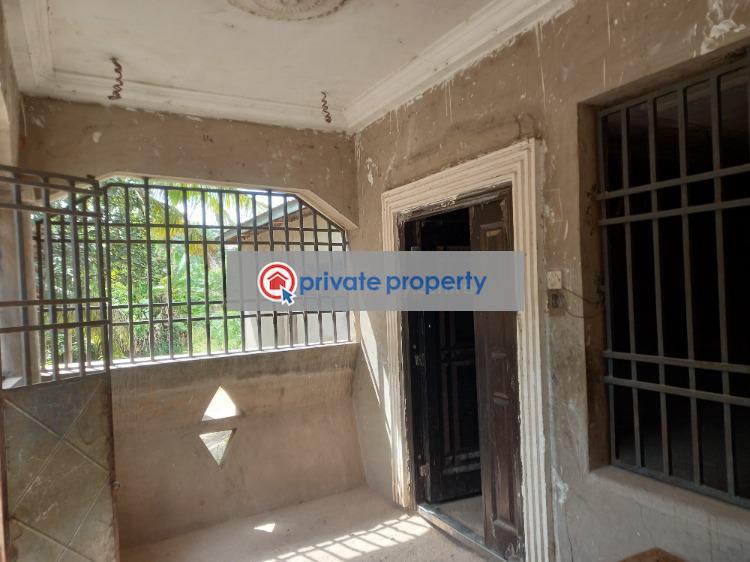 7 bedroom House For Sale &nbsp;kodie Danase On Kumasi Offinso/techiman Road. Kumasi Metropolitan Ashanti - 5