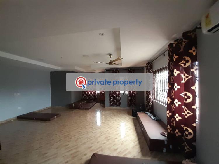 7 bedroom Detached Duplex For Sale &nbsp;nsawam Town Near The Juice Factory Accra Metropolitan  - 17