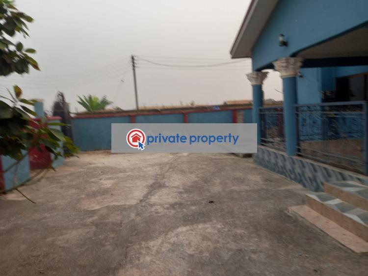 7 bedroom House For Sale &nbsp;abrem Nwamase After Kenyasi. Kumasi Metropolitan Ashanti - 4