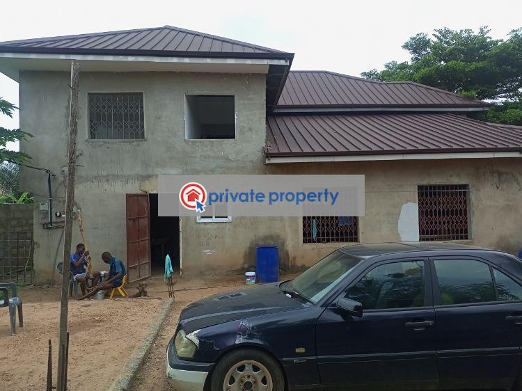 5 bedroom House For Sale  valco Estate, Community 25 Annex Mataheko Tema Accra - 0