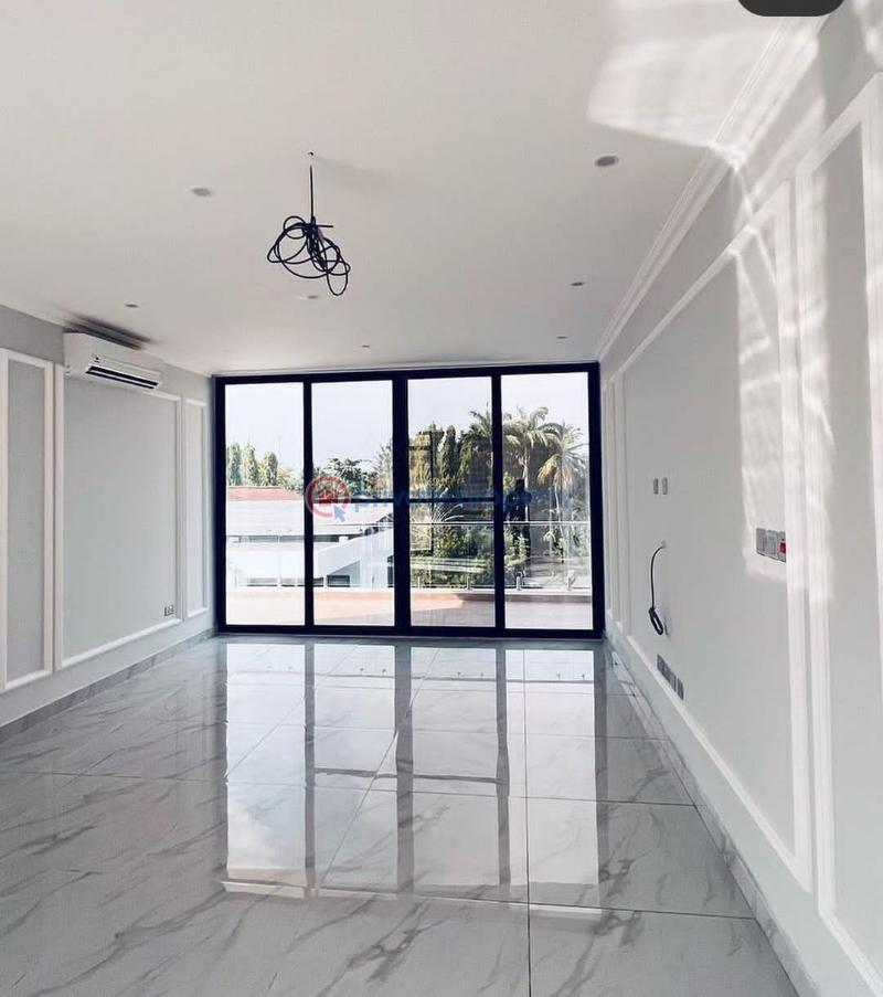 7 bedroom House For Sale Cantonments Accra - 2