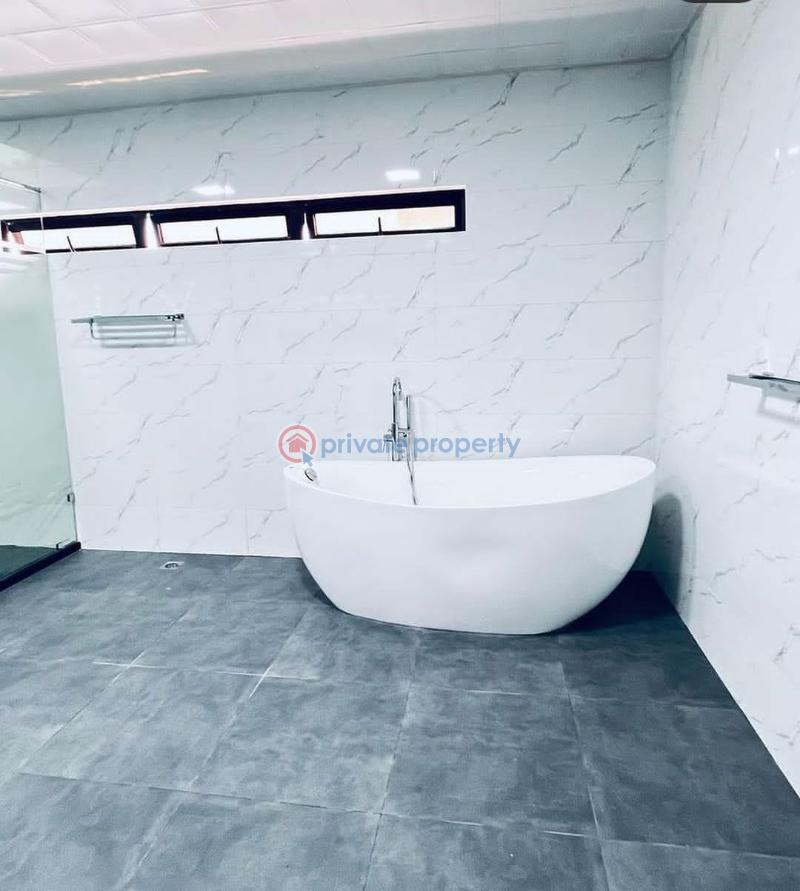 7 bedroom House For Sale Cantonments Accra - 5