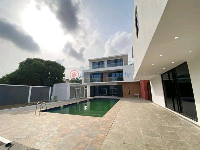 7 bedroom House For Sale Cantonments Accra - 1