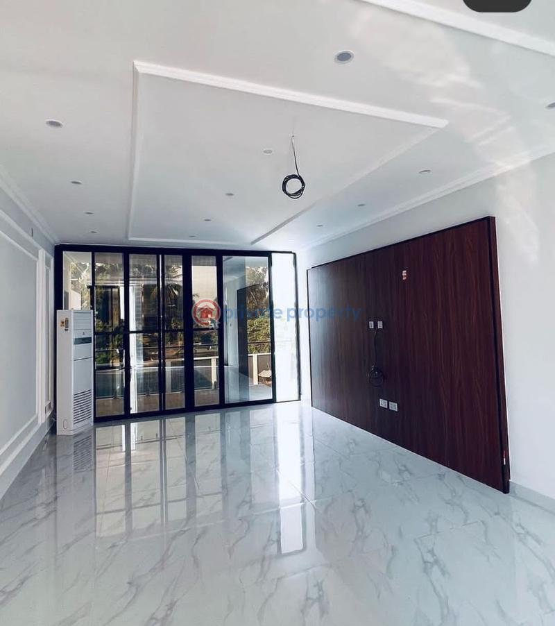 7 bedroom House For Sale Cantonments Accra - 4