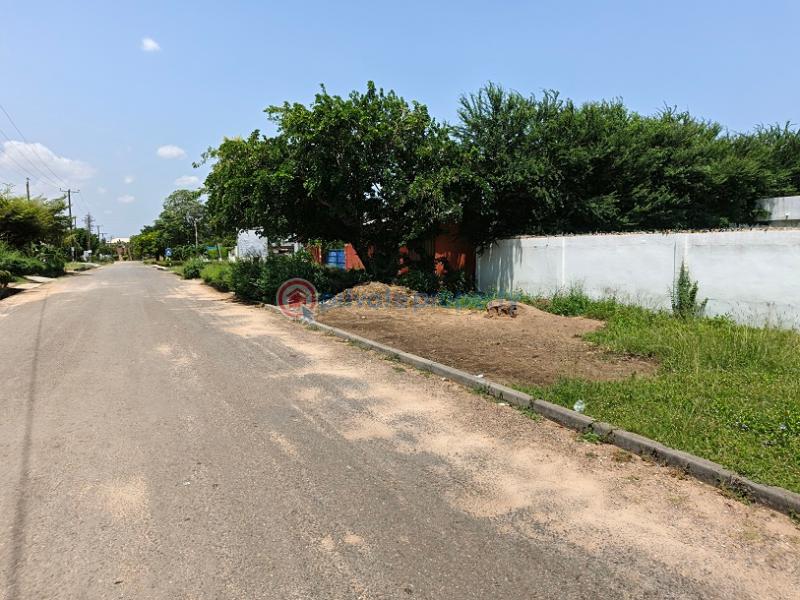 7 bedroom House For Sale Achimota Cfc Estate Accra Metropolitan  - 7