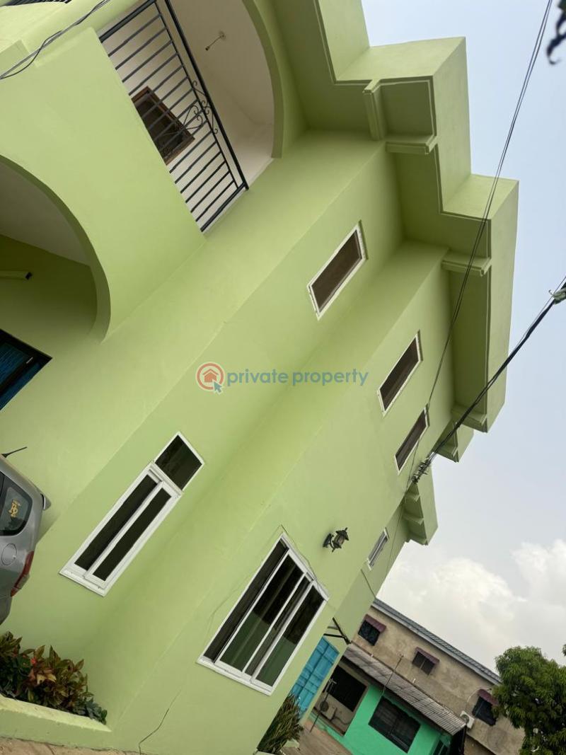 10 bedroom Detached Bungalow For Sale S. Odorkor Dansoman Accra - 2