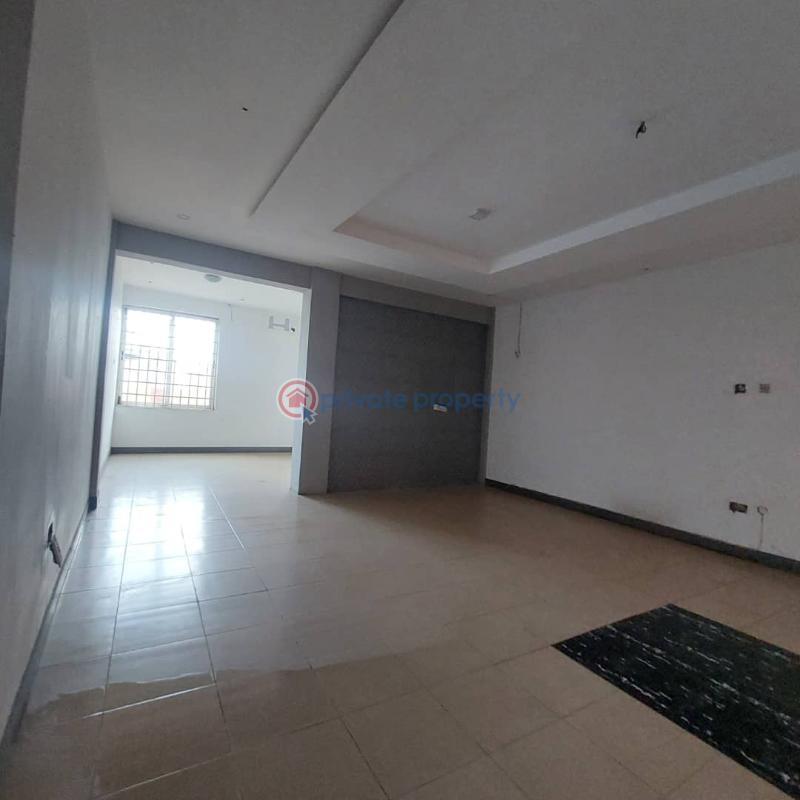 7 bedroom House For Sale Devtraco Area Community 25 Tema Accra - 1