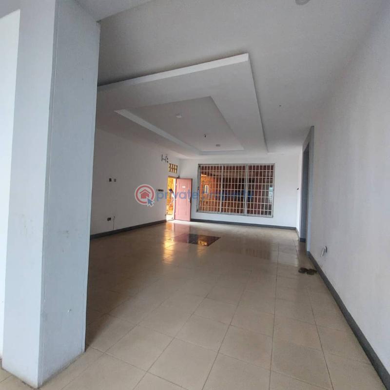 7 bedroom House For Sale Devtraco Area Community 25 Tema Accra - 8