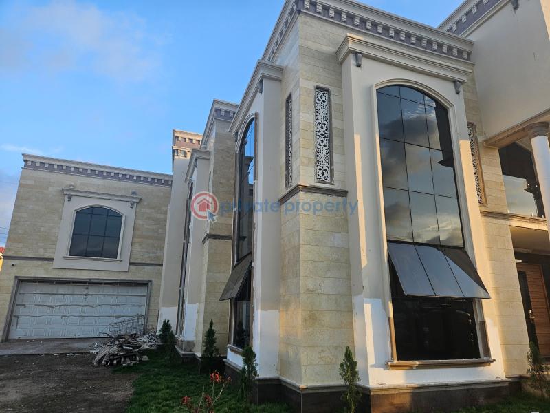 8 bedroom House For Sale Kwabena Bonnie Road Dzorwulu Accra - 0