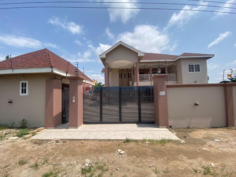 8 bedroom House For Sale Comm 18 Spintex Accra - 0