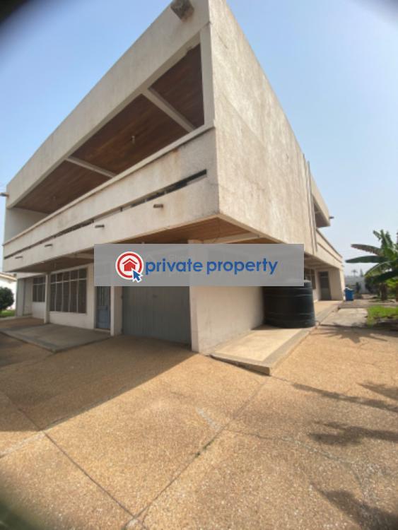 8 bedroom Detached Bungalow For Sale &nbsp;dzorwulu Near Fiesta Royal Dzorwulu Accra - 1