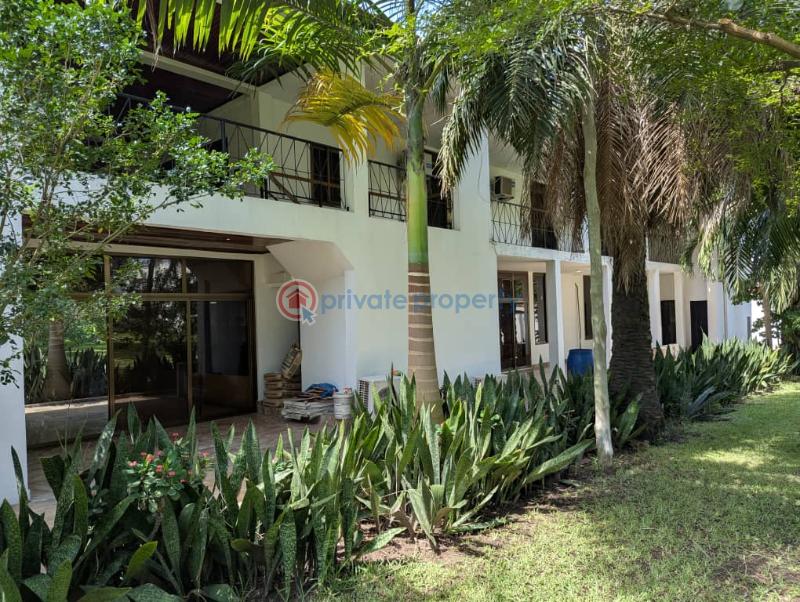 8 bedroom House For Rent Cantonments Accra - 10