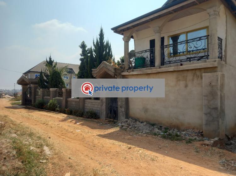 8 bedroom House For Sale &nbsp;abrem New Site. On Buokrom Airport Road. Kwabre Ashanti - 4