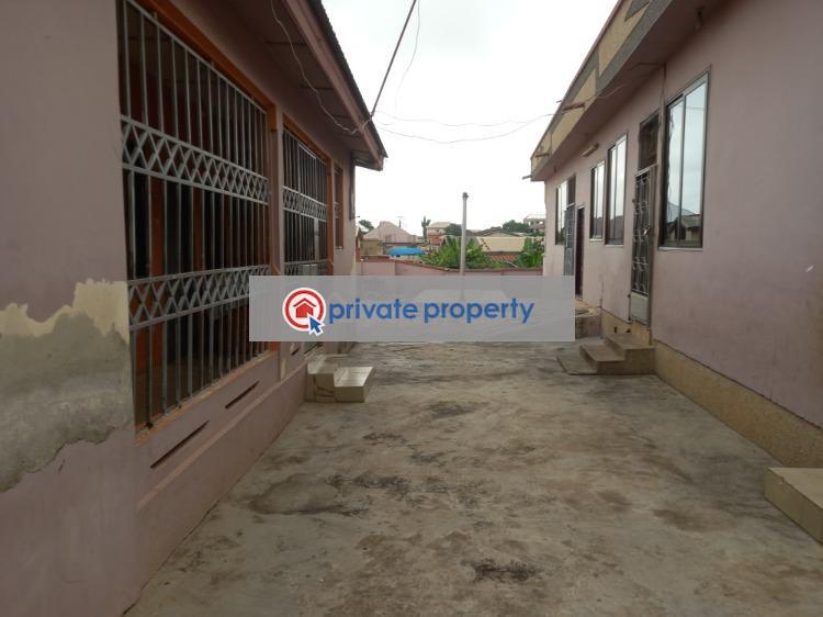 8 bedroom House For Sale &nbsp;breman Ugc Kumasi Metropolitan Ashanti - 7