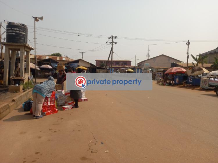 8 bedroom House For Sale &nbsp;markro Near Suame Magazine. Kumasi Metropolitan Ashanti - 1