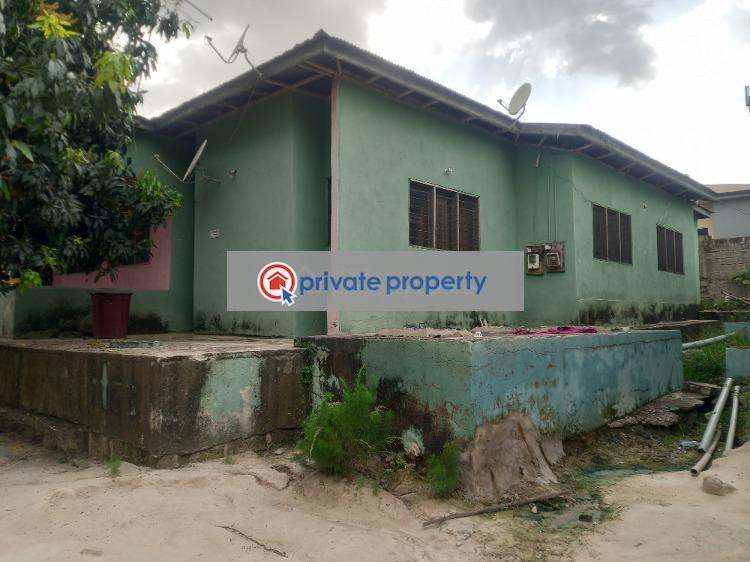8 bedroom House For Sale &nbsp;buokrom Estate Quarry Near Rock Of Ages Int Sch. Kumasi Metropolitan Ashanti - 5