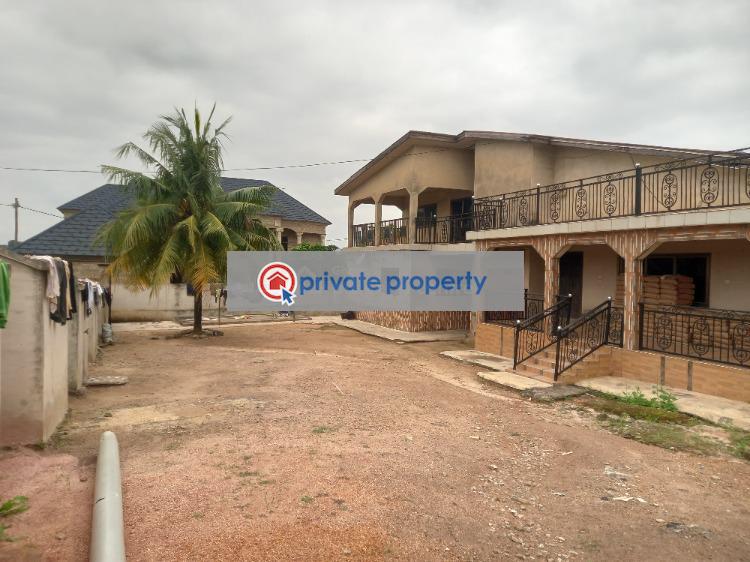 8 bedroom House For Sale &nbsp;nyankyerenyase, Near Sofoline, Ipt Tanoso. Kumasi Metropolitan Ashanti - 1