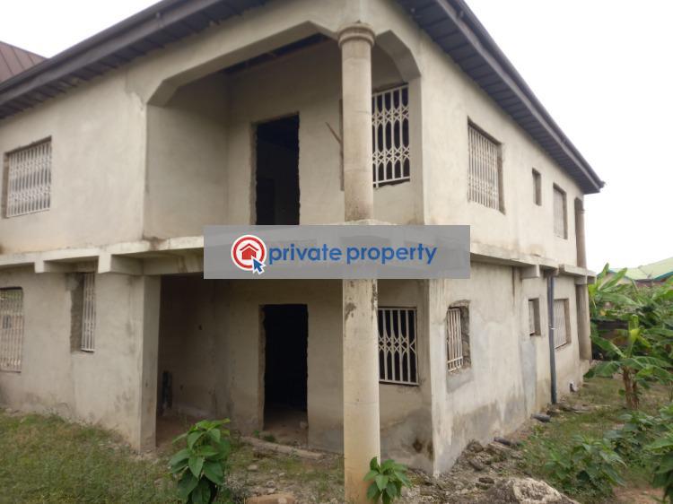 8 bedroom House For Sale &nbsp;buobai Near Asokore Mampong. Kumasi Metropolitan Ashanti - 10