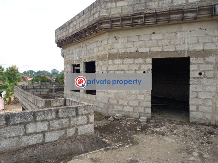 8 bedroom House For Sale &nbsp;owhim Amanfrom On Abrepo Road. Kumasi Metropolitan Ashanti - 5
