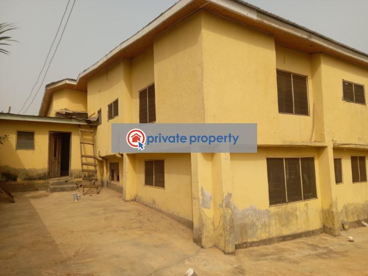 8 bedroom House For Sale &nbsp;afrancho After Kronum. Kumasi Metropolitan Ashanti - 3