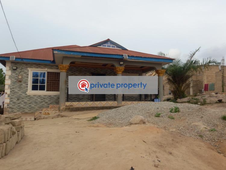 8 bedroom House For Sale &nbsp;achiase, Near Kenyasi, Parkoso Fumesua. Kumasi Metropolitan Ashanti - 5