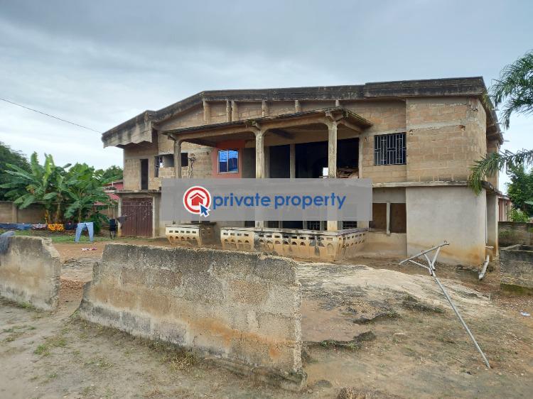 8 bedroom House For Sale abuakwa Koforidua. Kumasi Metropolitan Ashanti