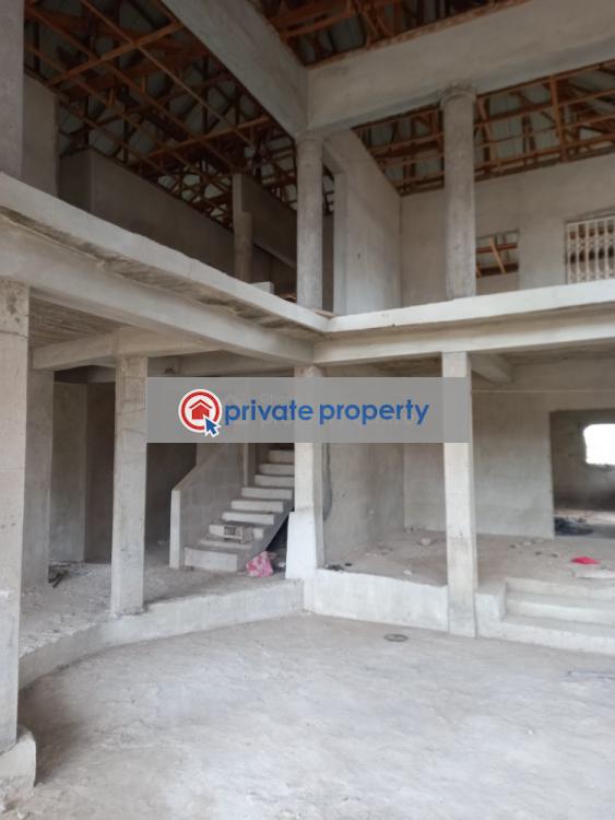 8 bedroom House For Sale &nbsp;buobai Near Asokore Mampong. Kumasi Metropolitan Ashanti - 11