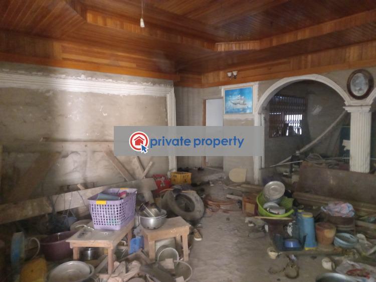 8 bedroom House For Sale &nbsp;abrem New Site. On Buokrom Airport Road. Kwabre Ashanti - 13