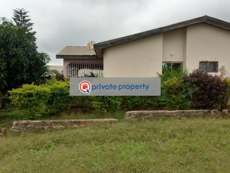 8 bedroom House For Sale &nbsp;sokoban Apaaso On Ahodwo Daban Road. Kumasi Metropolitan Ashanti - 4