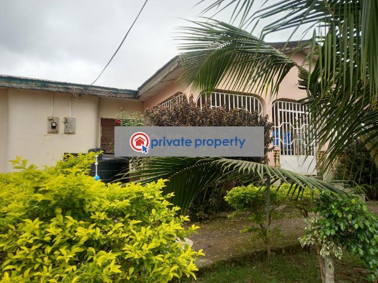 8 bedroom House For Sale &nbsp;sokoban Apaaso On Ahodwo Daban Road. Kumasi Metropolitan Ashanti - 2