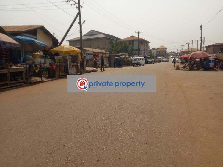 8 bedroom House For Sale &nbsp;markro Near Suame Magazine. Kumasi Metropolitan Ashanti - 3