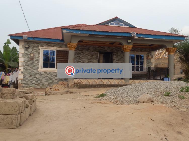 8 bedroom House For Sale &nbsp;achiase, Near Kenyasi, Parkoso Fumesua. Kumasi Metropolitan Ashanti - 4