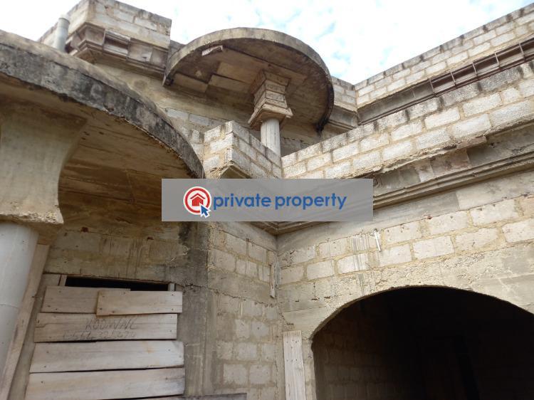 8 bedroom House For Sale &nbsp;owhim Amanfrom On Abrepo Road. Kumasi Metropolitan Ashanti - 7