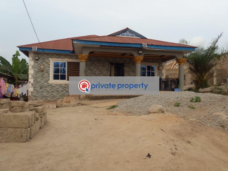 8 bedroom House For Sale &nbsp;achiase, Near Kenyasi, Parkoso Fumesua. Kumasi Metropolitan Ashanti - 10