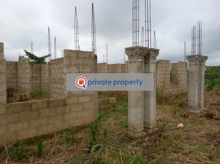 8 bedroom House For Sale &nbsp;feyiase On Atonsu Road. Kumasi Metropolitan Ashanti - 0
