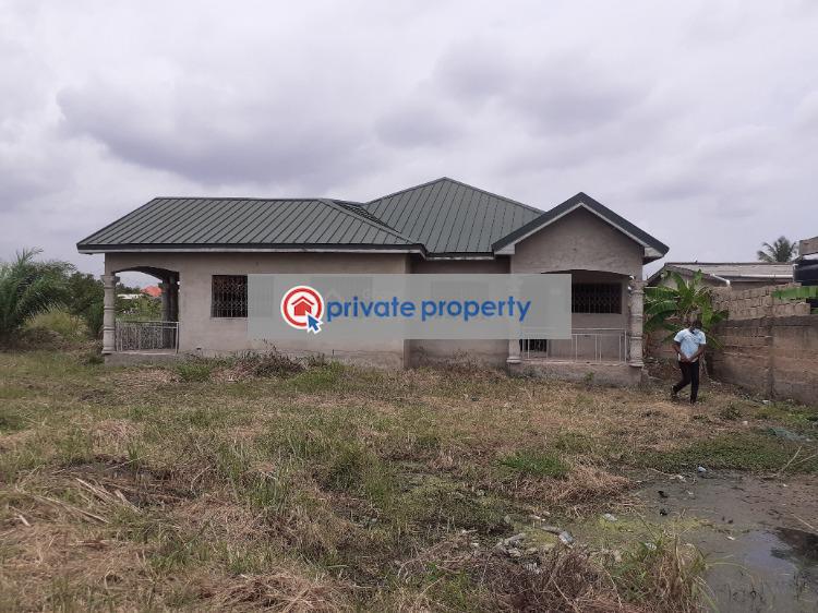 4 bedroom Detached Bungalow For Sale kasoa Congo Villa Assin North Municipal Central Region (PID