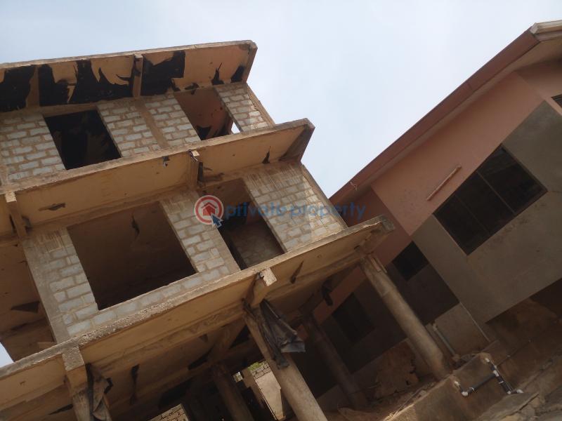 8 bedroom Block of Flats For Sale Pokuase (Pokoasi) Ga West Municipal Accra - 23