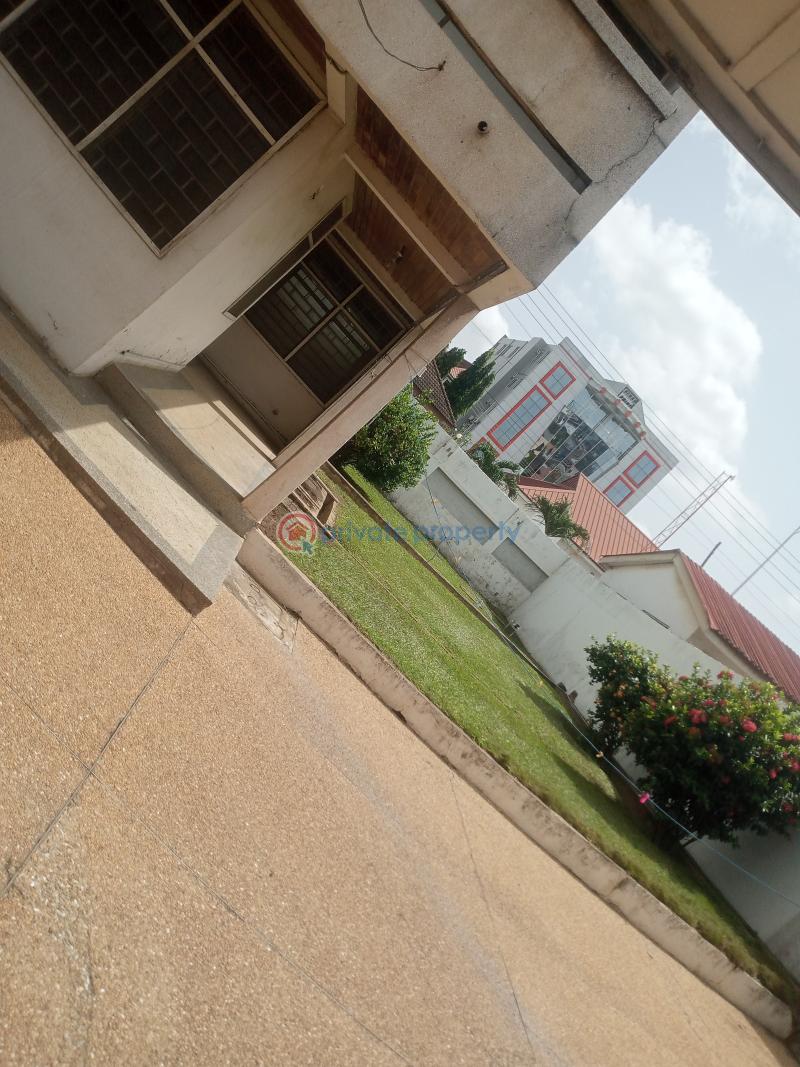 8 bedroom Commercial Property For Sale North Dzorwulu Dzorwulu Accra - 6