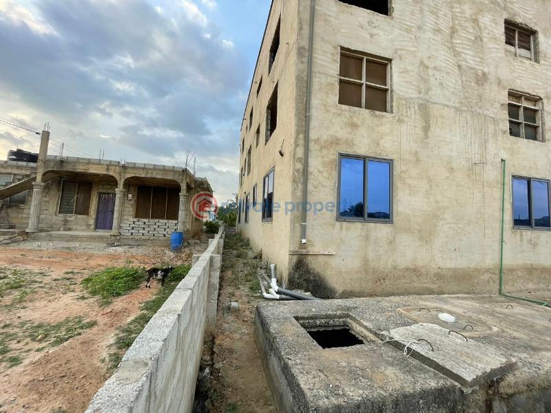 9 bedroom Apartment For Sale Danfa Ayimensah Accra Metropolitan  - 6