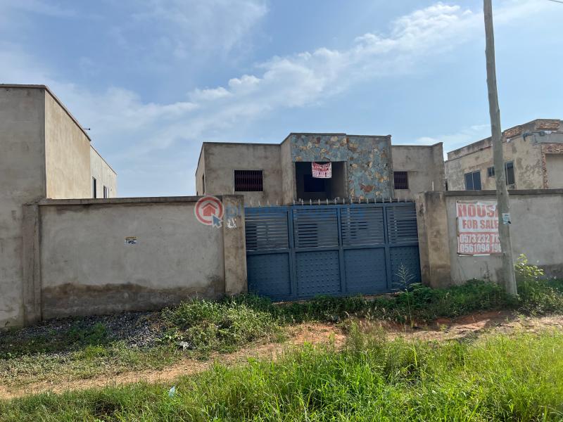 9 bedroom House For Sale Near The Prampram Beach Resort Prampram Ningo Prampram District Accra - 1