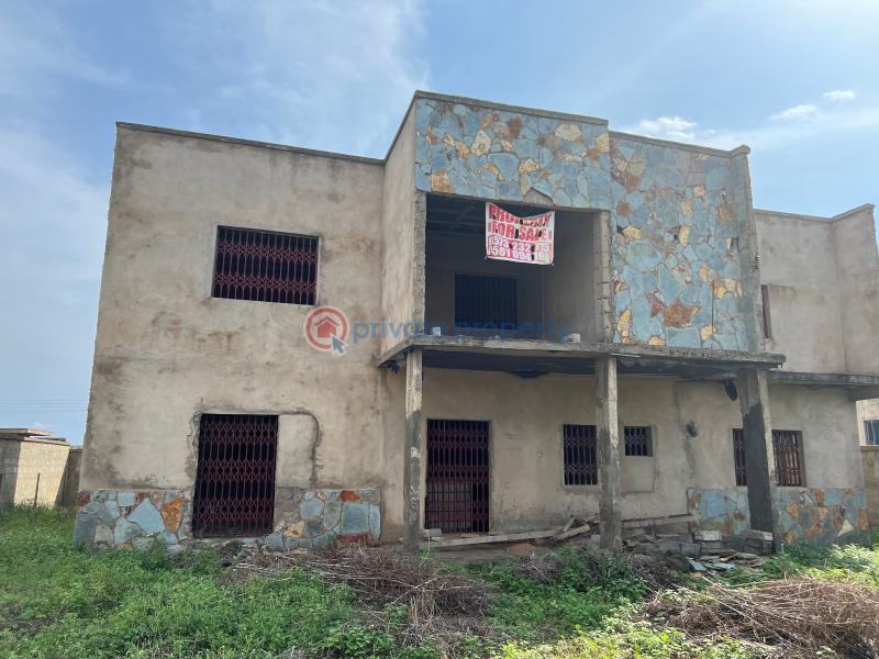 9 bedroom House For Sale Near The Prampram Beach Resort Prampram Ningo Prampram District Accra - 0