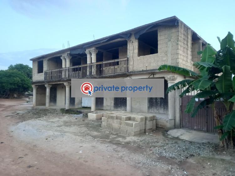9 bedroom House For Sale &nbsp;kenyasi Adwumam Near Mampongteng. Kumasi Metropolitan Ashanti - 2