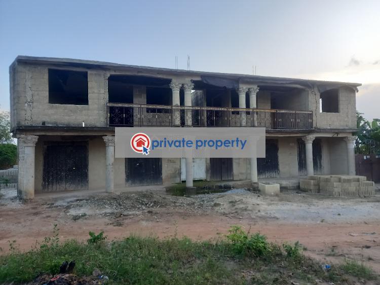 9 bedroom House For Sale &nbsp;kenyasi Adwumam Near Mampongteng. Kumasi Metropolitan Ashanti - 1