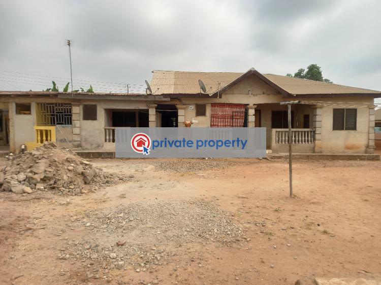 9 bedroom House For Sale &nbsp;heman Neat Mampongteng. Kwabre Ashanti - 1