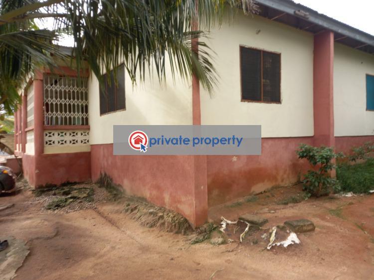 9 bedroom House For Sale &nbsp;akokuamo, Near Parkoso, Fumesua Asokore Mampong. Kumasi Metropolitan Ashanti - 5
