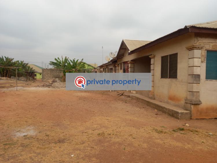 9 bedroom House For Sale &nbsp;heman Neat Mampongteng. Kwabre Ashanti - 4